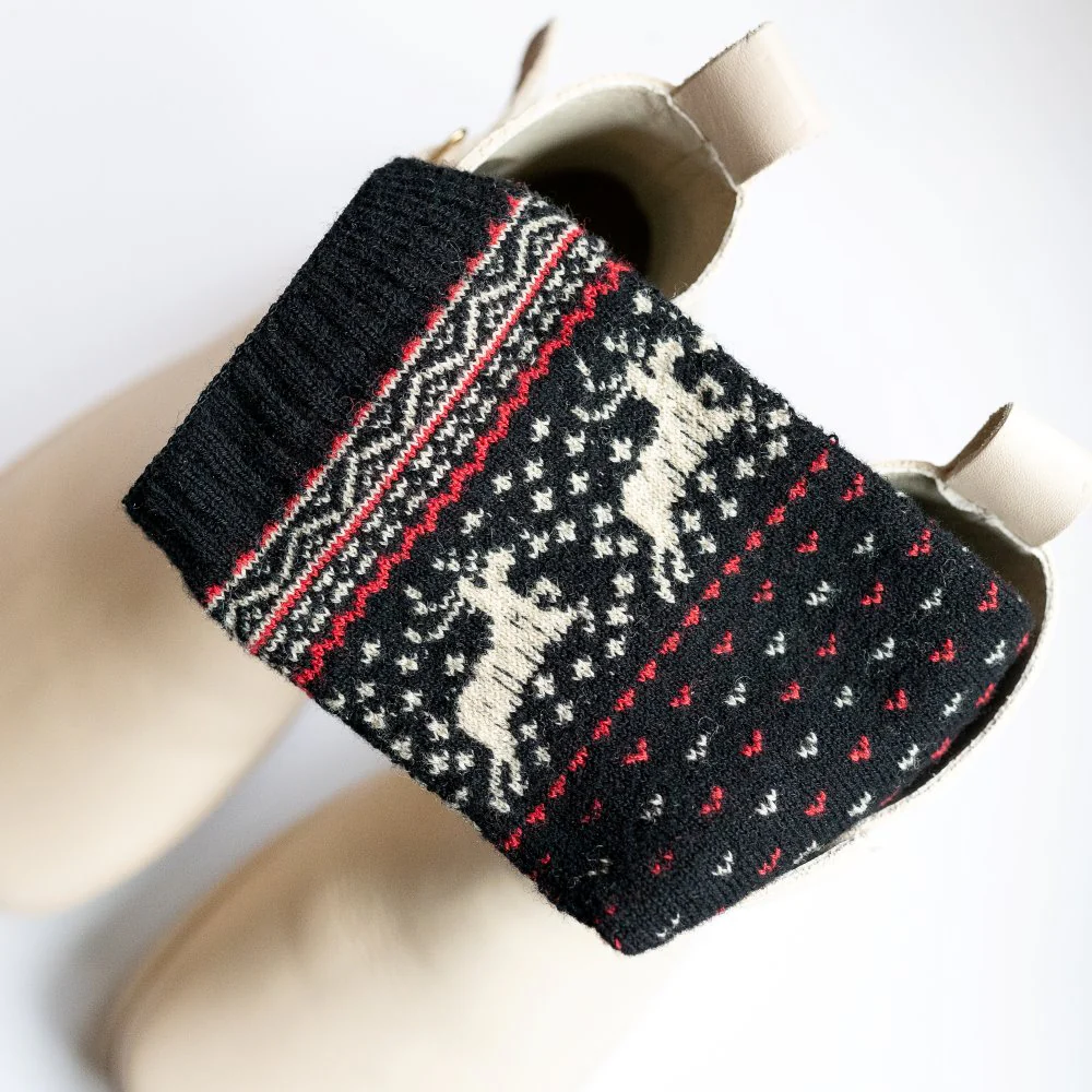 Knitido Hossa Reindeer Sweater Toe Socks - Image 6