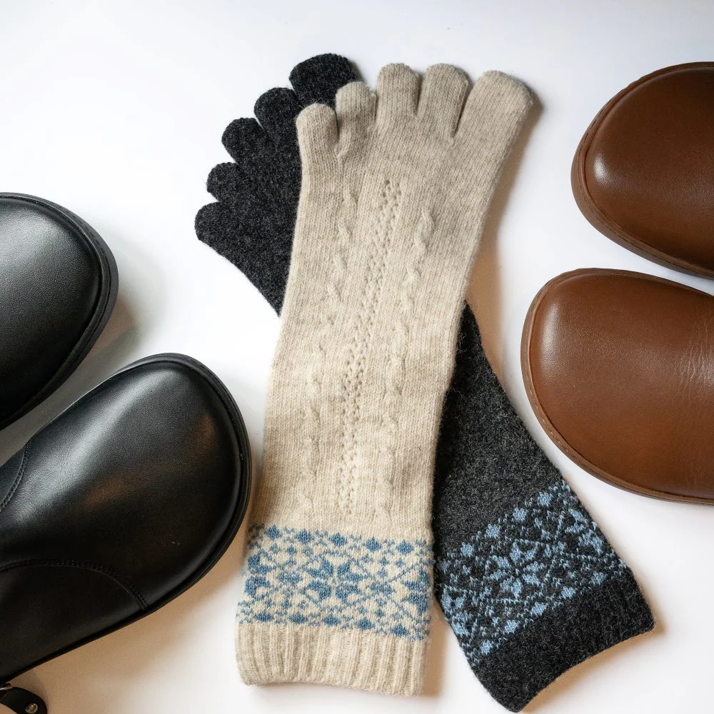 Knitido Merino & Cashmere Snowflake Sweater Toe Socks - Image 10