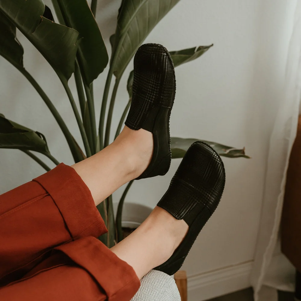 Peerko Trim Leather Loafer - Image 7